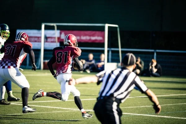 American football long pass
